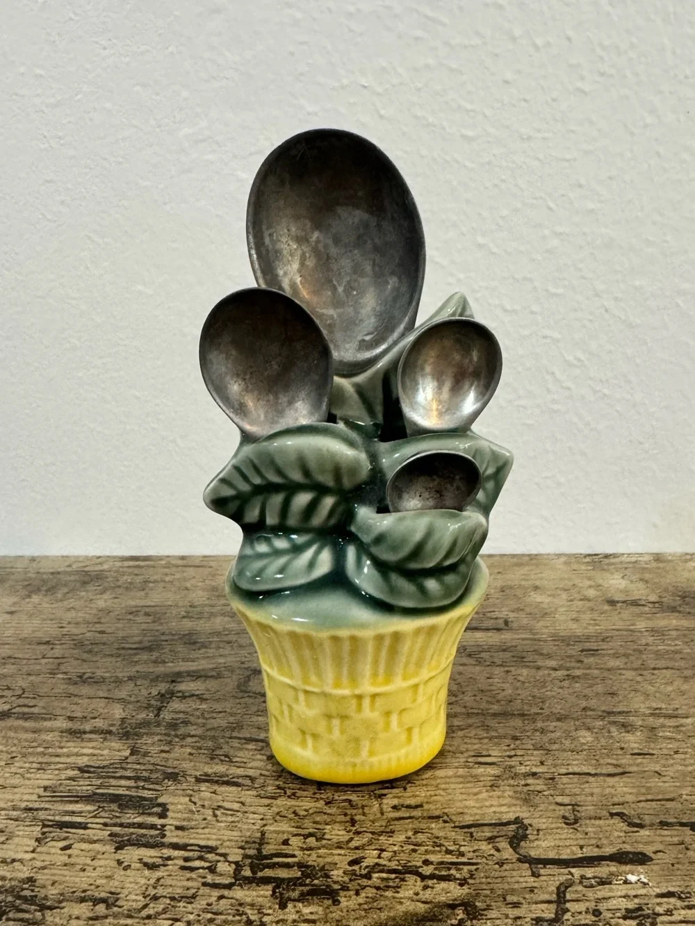N/A vintage ceramic